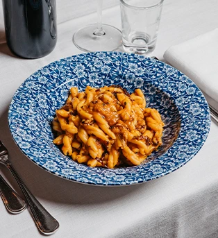 Casarecci con zucca, radicchio e tastasal
